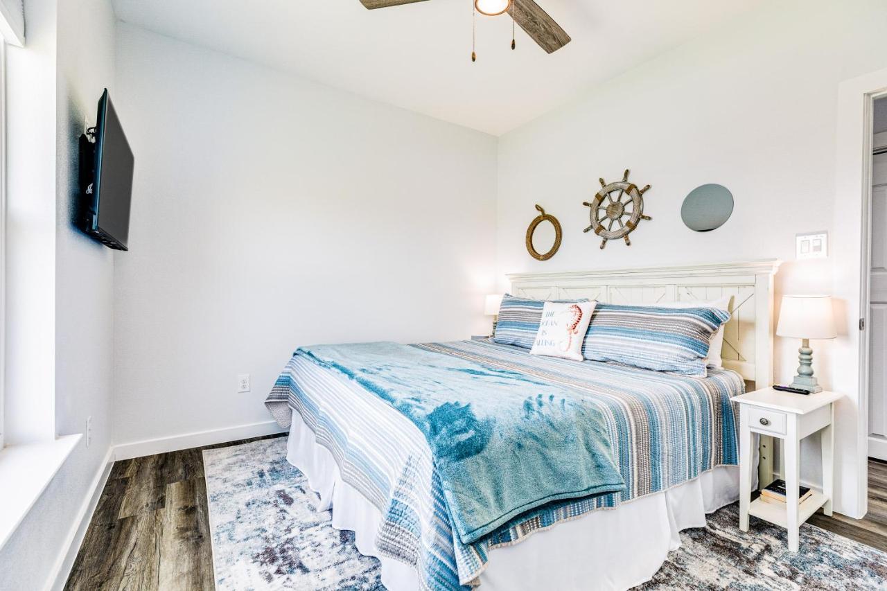 Vacationers Valhalla Galveston Bagian luar foto